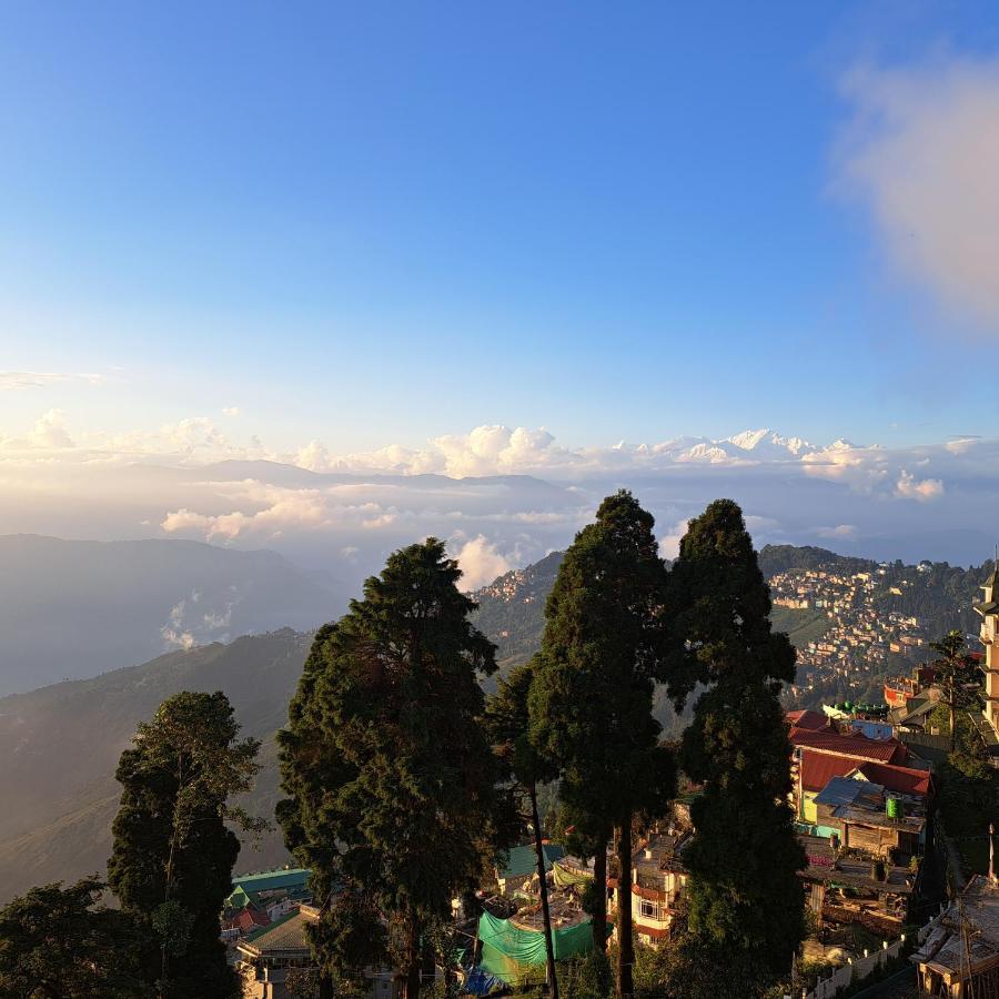 Darjeeling Heights - A Boutique Mountain View Homestay المظهر الخارجي الصورة