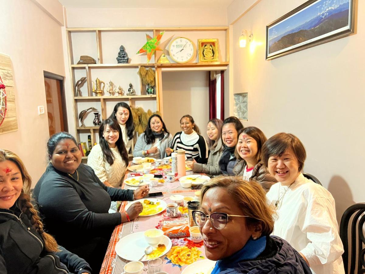 Darjeeling Heights - A Boutique Mountain View Homestay المظهر الخارجي الصورة