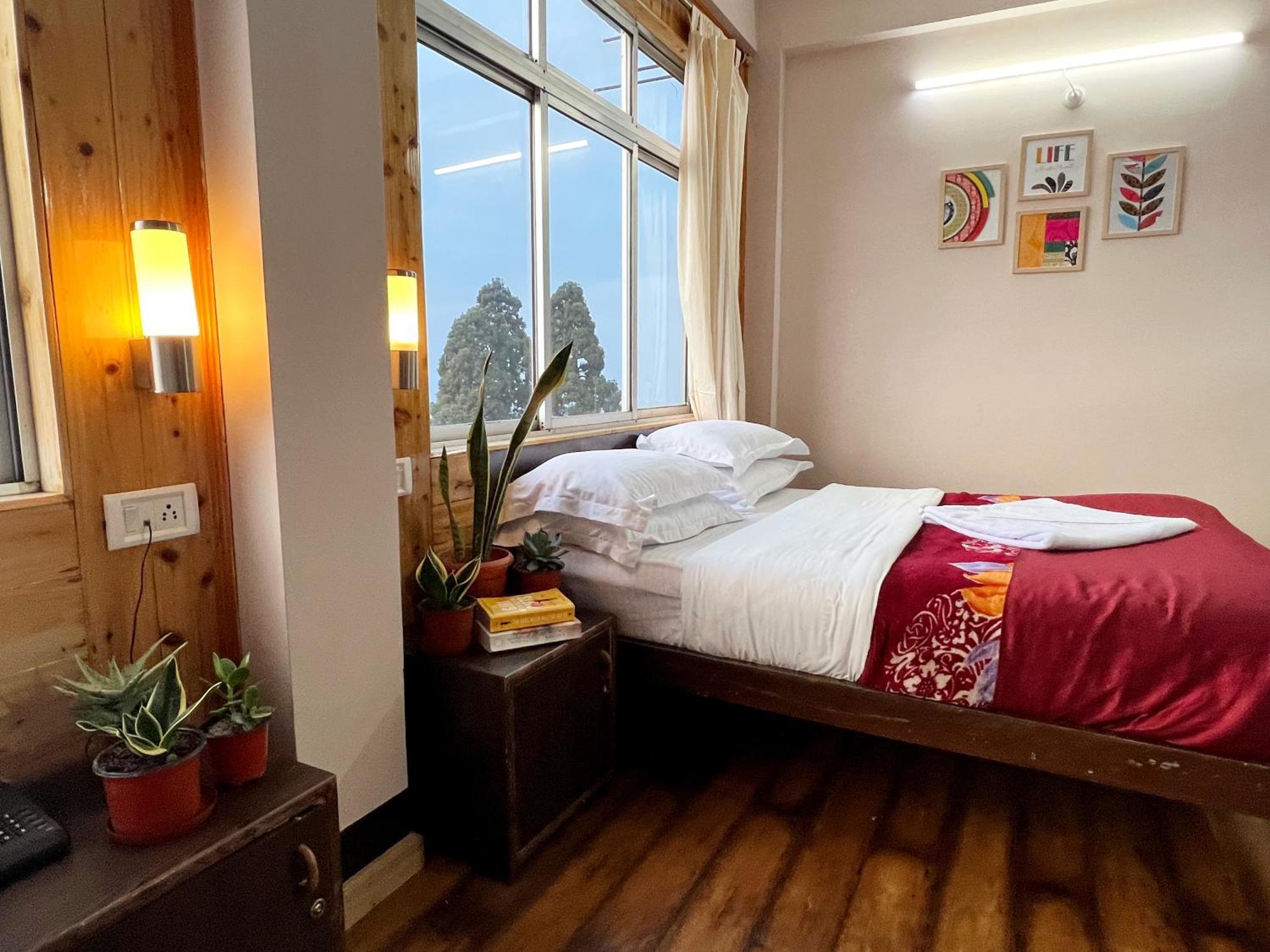 Darjeeling Heights - A Boutique Mountain View Homestay الغرفة الصورة